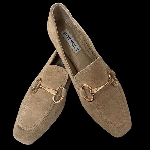 Steve Madden Womens  Loafers Size 8 Beige Suede Gold Emblem Square Toe - Picture 2 of 11